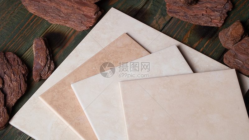 抛光砖与抛釉砖：材质工艺解析与价格对比**